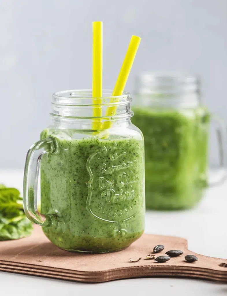 Low Histamine Vibrant Green Smoothie (786 × 1024 Px)